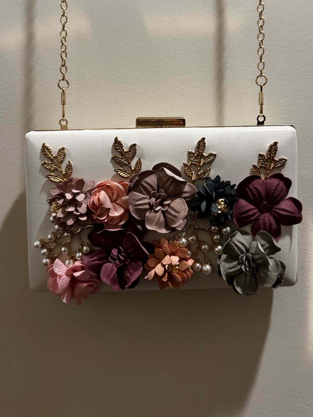 Vernon Hill Juliet Flower Clutch Bag